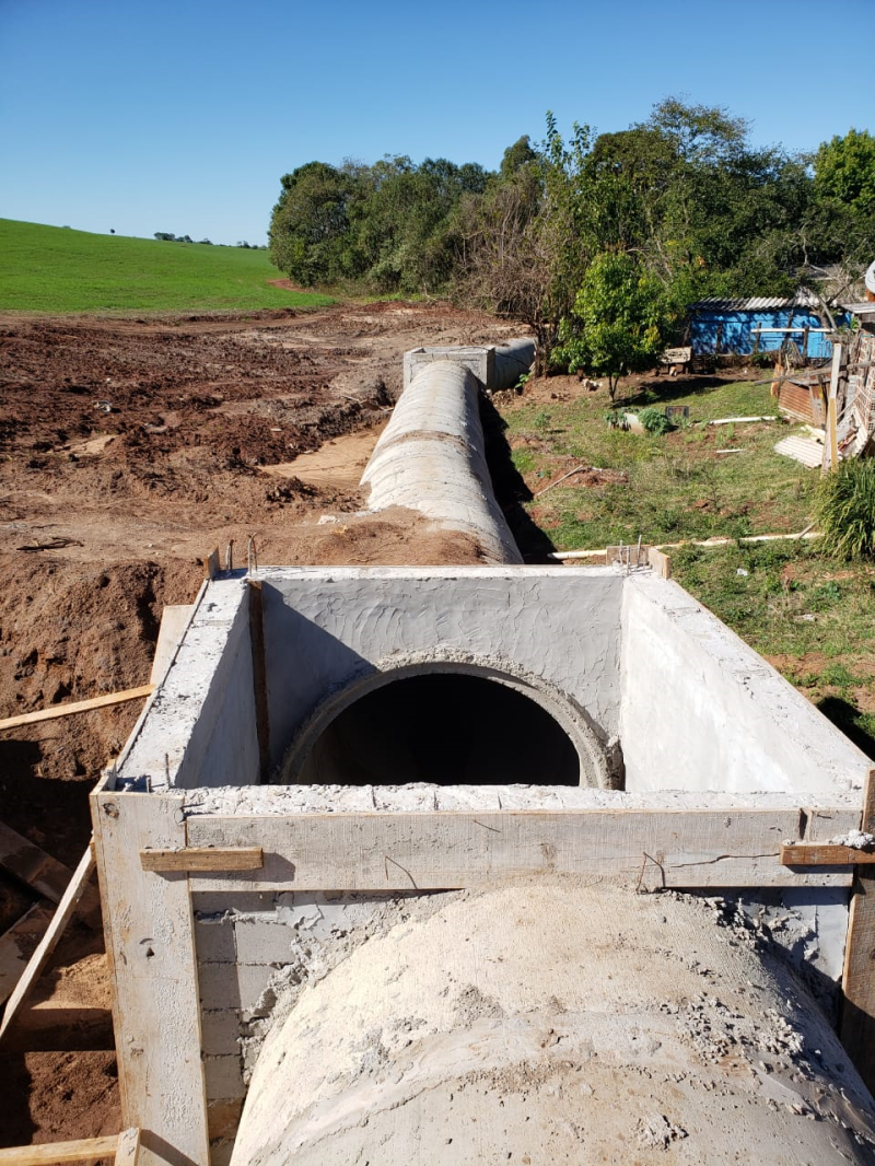 Obra de saneamento da Rua Gabriel Santos em Santa Bárbara será entregue em agosto